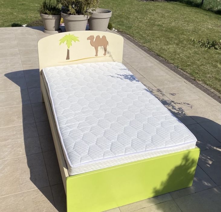 Łóżko 160x90 z materacem Meblik dla dziecka