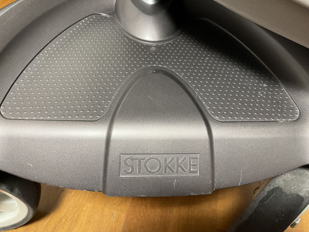 Коляска STOKKE