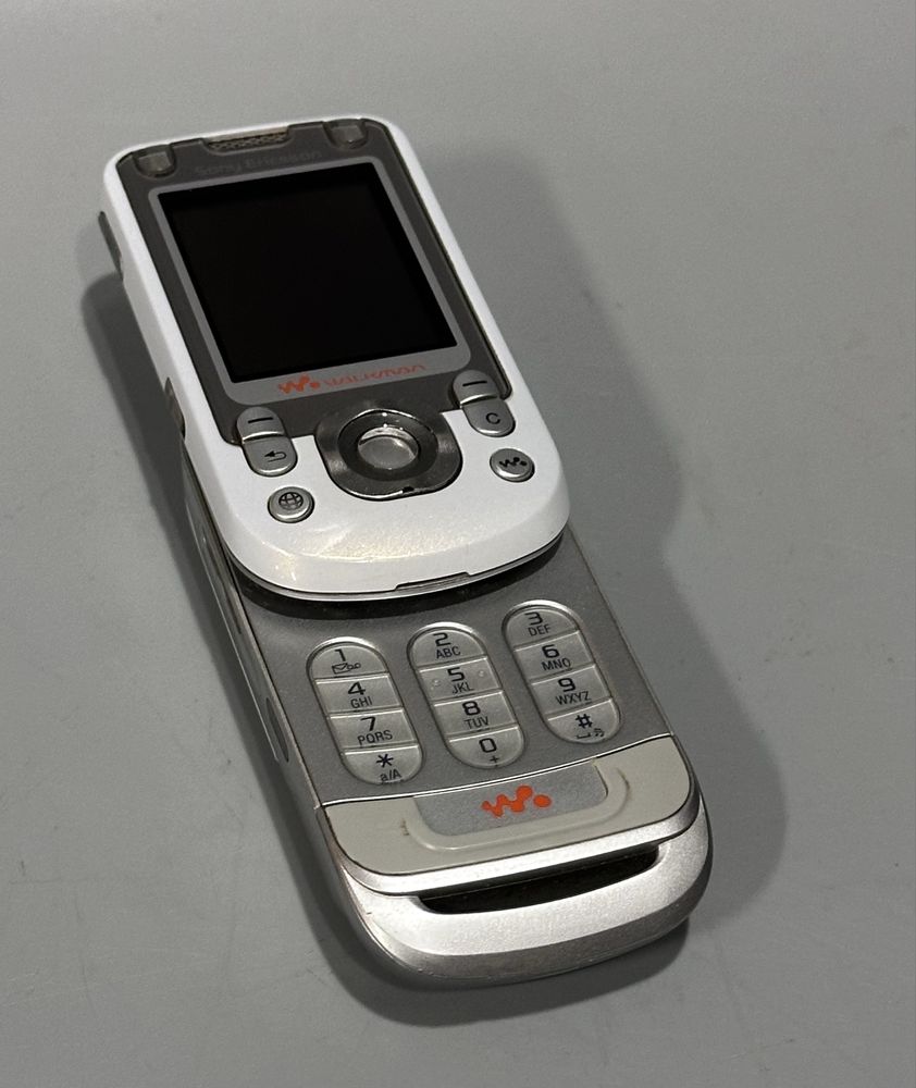 Sony Ericsson W550i Walkman (bez simlocka) Kolekcjonerski Igła Polecam