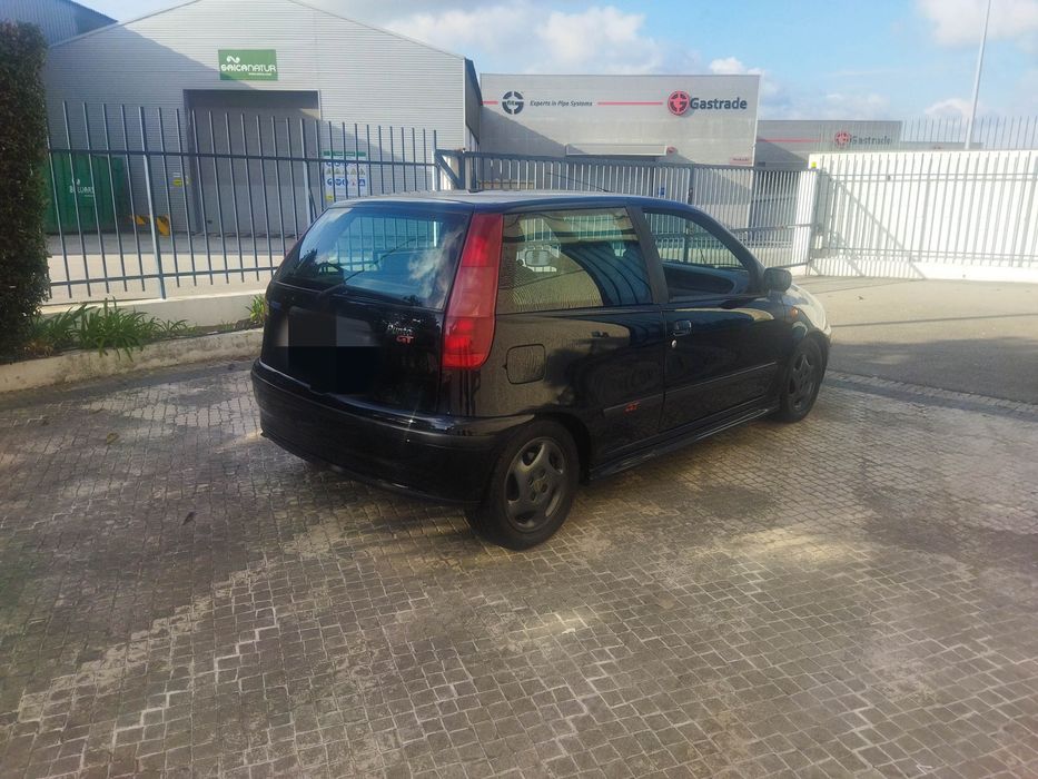 Fiat Punto GT Turbo, 1.4 Turbo IE, de garagem em muito bom estado