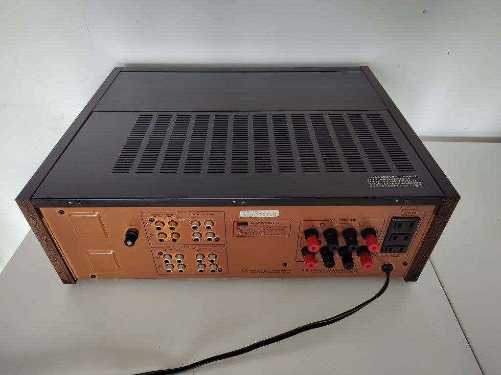 Sansui AU-D707G EXTRA . Wzmacniacz stereo , stan kolekcjonerski