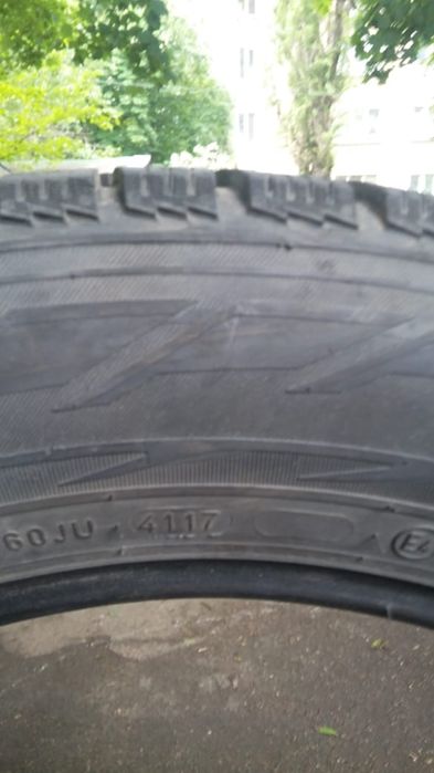 Зимова різина 215/60 R -17 2000 4-шт.