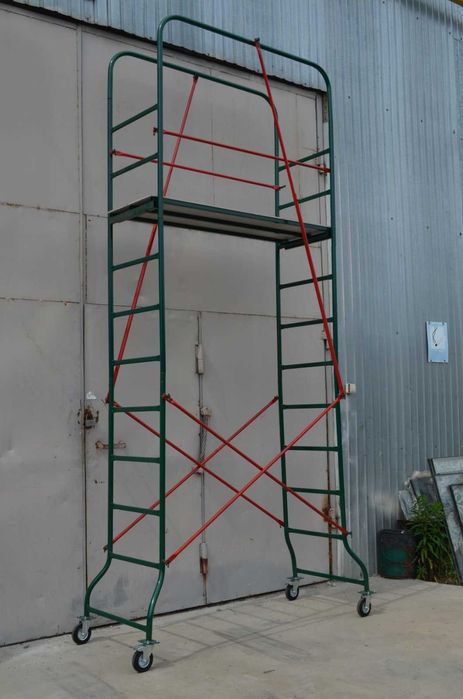 Підмосток. Мастерок. Помост. Подмость. Вишка тура. Ліса. Риштовка.