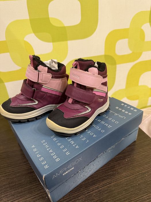 Дитячі зимові черевики geox flanfil 26 розмір