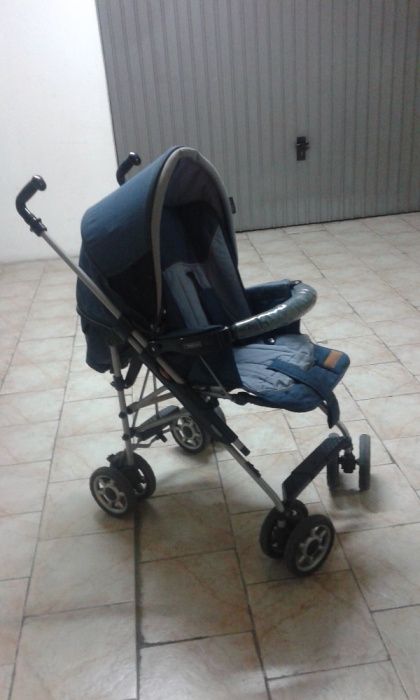 Carrinho de Passeio Bebécar