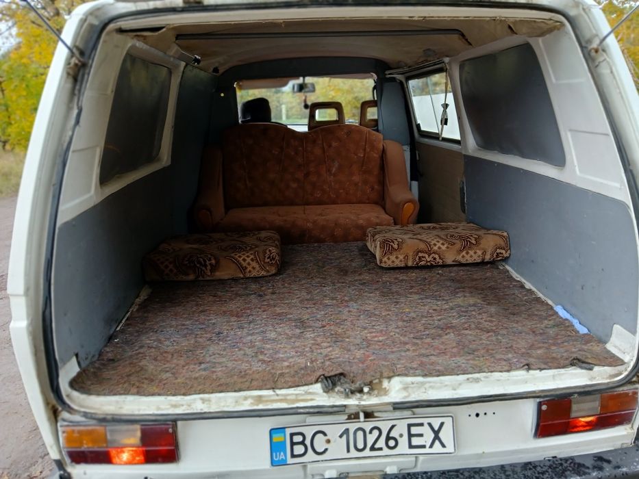 Бус VOLKSWAGEN TRANSPORTER 1.6 дизель в хорошому стані