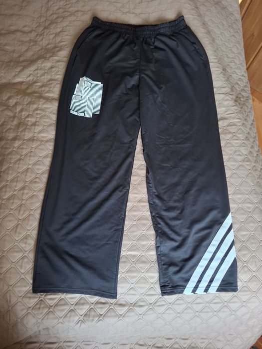 Продається жіночій прогулянковий костюм 58-60 розміру