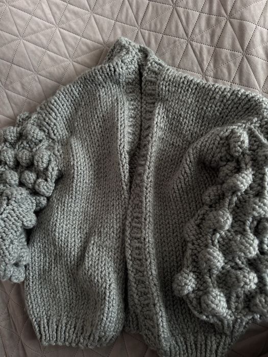 Вʼязаний светр ручної роботи, розмір s-m