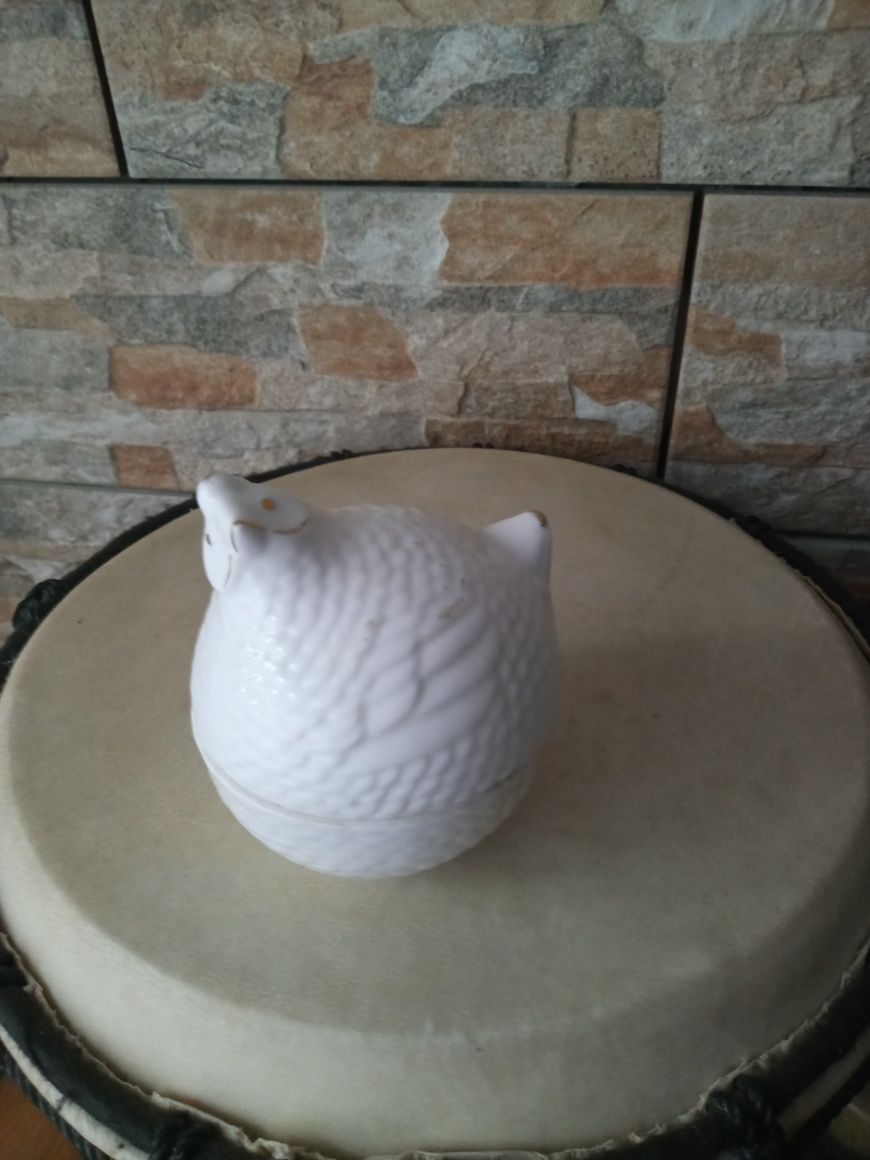 Porcelana pojemniczk kura