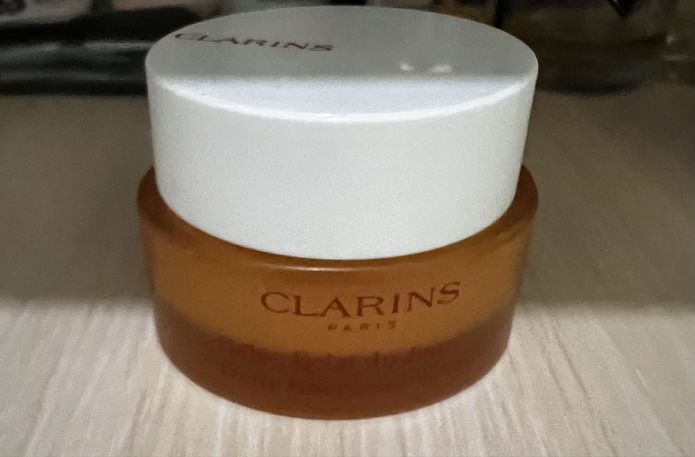 Пади Elemis спрей Collistar сиворотка Lancome денний нічни крем Medik8
