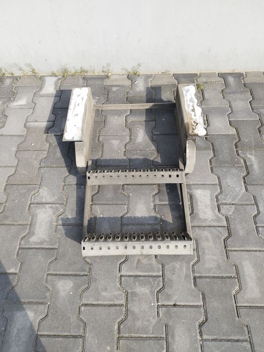 Schodki stopnie wejściowe do kontenera Iveco Renault Mercedes