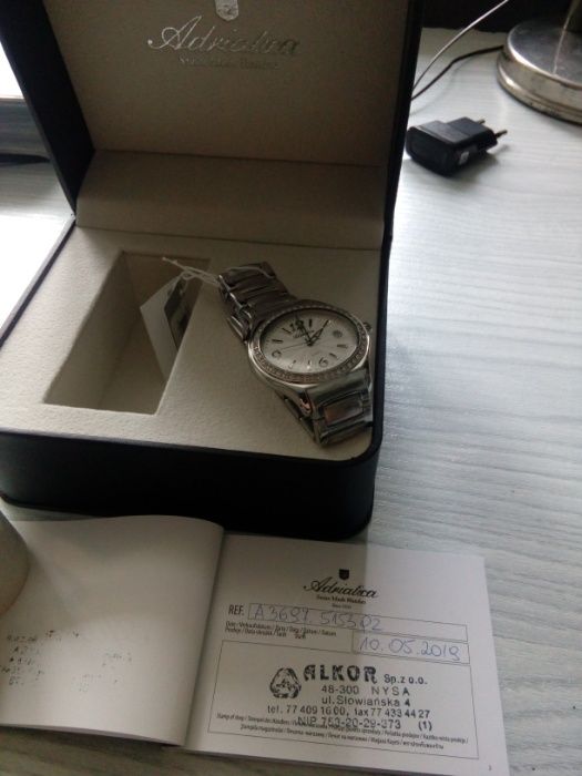 zegarek damski Adriatica z bransoletą nowy z gwarancją