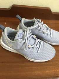 Tênis Nike Comfort 38