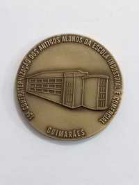 Medalha-15ª Confraternização antigos alunos Esc. Ind. Com. Guimarães