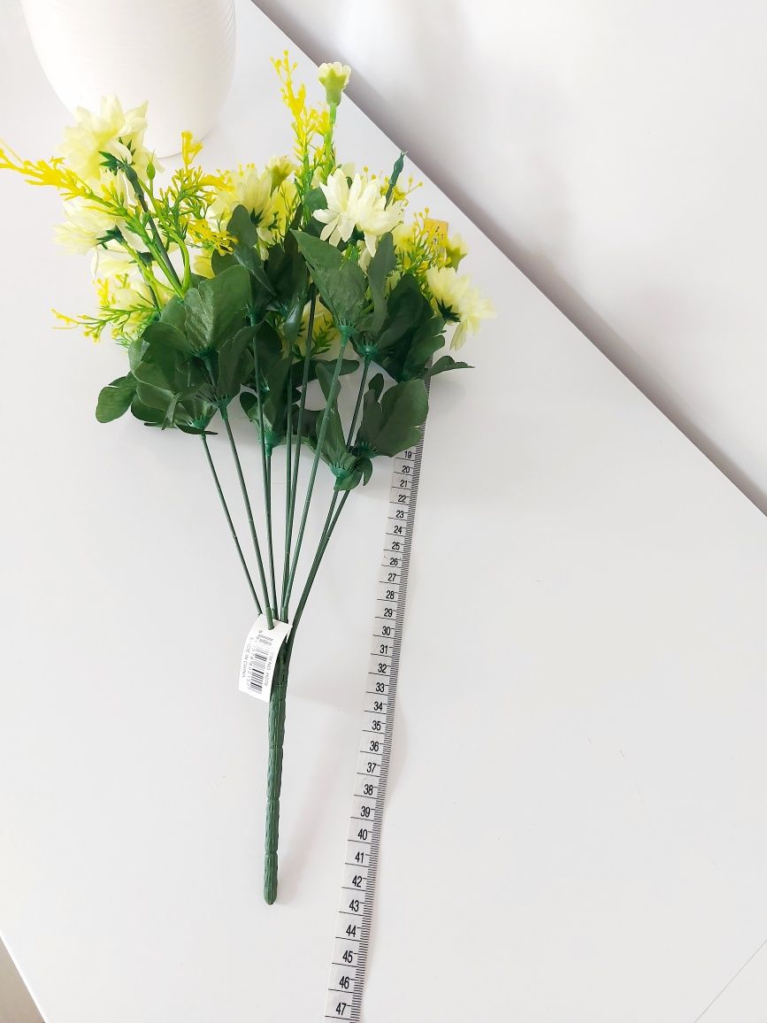 Bukiet sztucznych kwiatów na cmentarz 45 cm