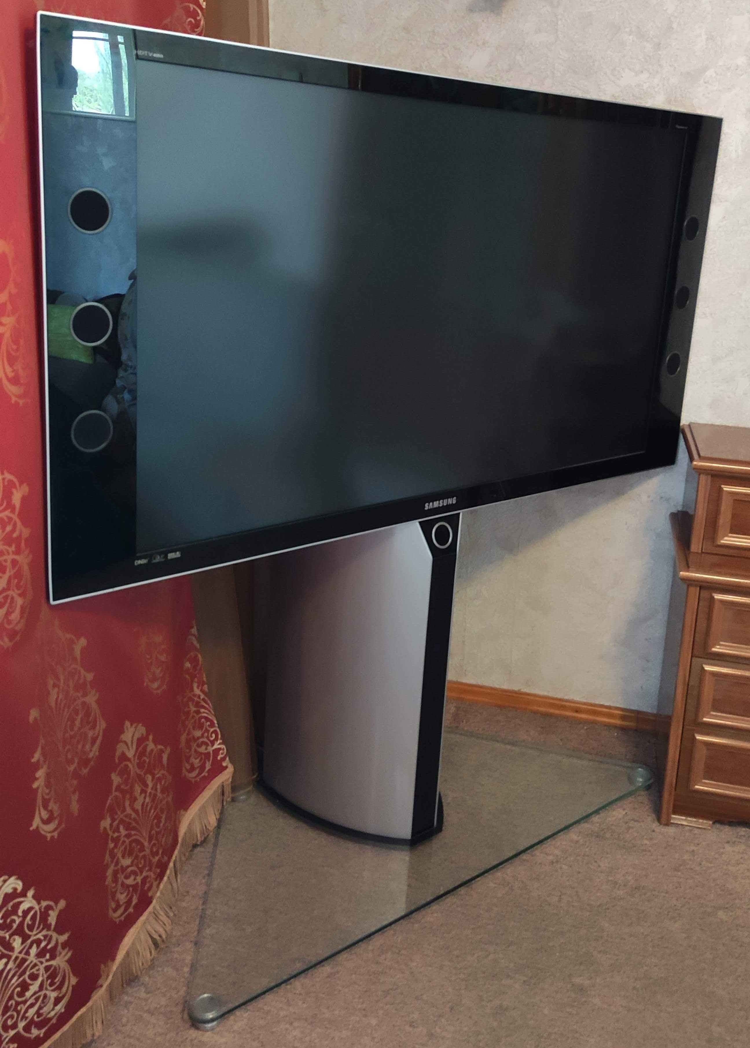 ТВ Samsung SP-56L7HXR на 56"