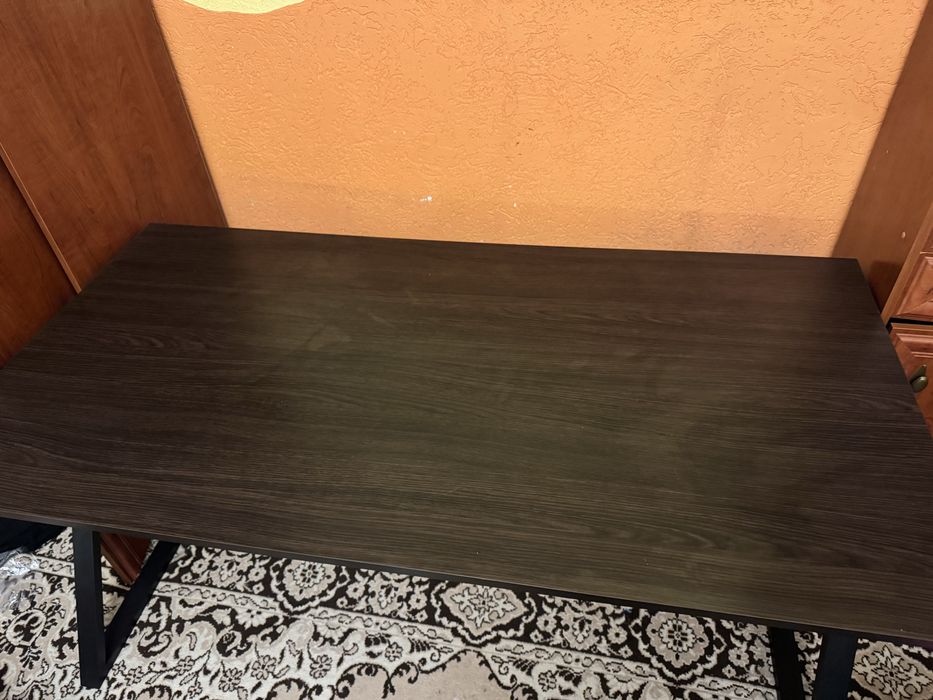 Стіл кухонний, компʼютерний