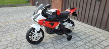 Motorek elektryczny BMW S1000RR dla dzieci, dźwięki, boczne kółka