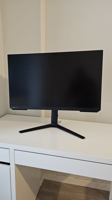 Monitor Gaming 27'' Odyssey G5 QHD