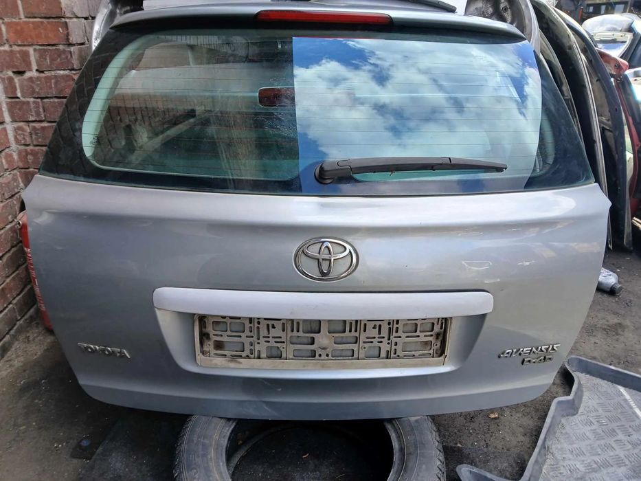 Toyota Avensis T25 Kombi klapa bagażnika