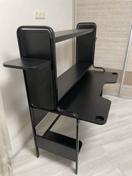 Компютерний ігровий стіл IKEA FREDDE