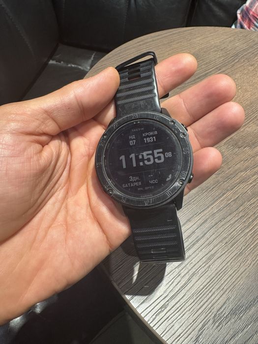 Продам Garmin tactix delta solar
