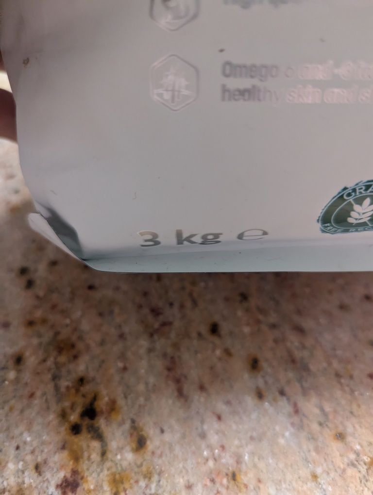 Karma dla kota STERILISED Super Premium Piper ŁOSOŚ 3+1kg