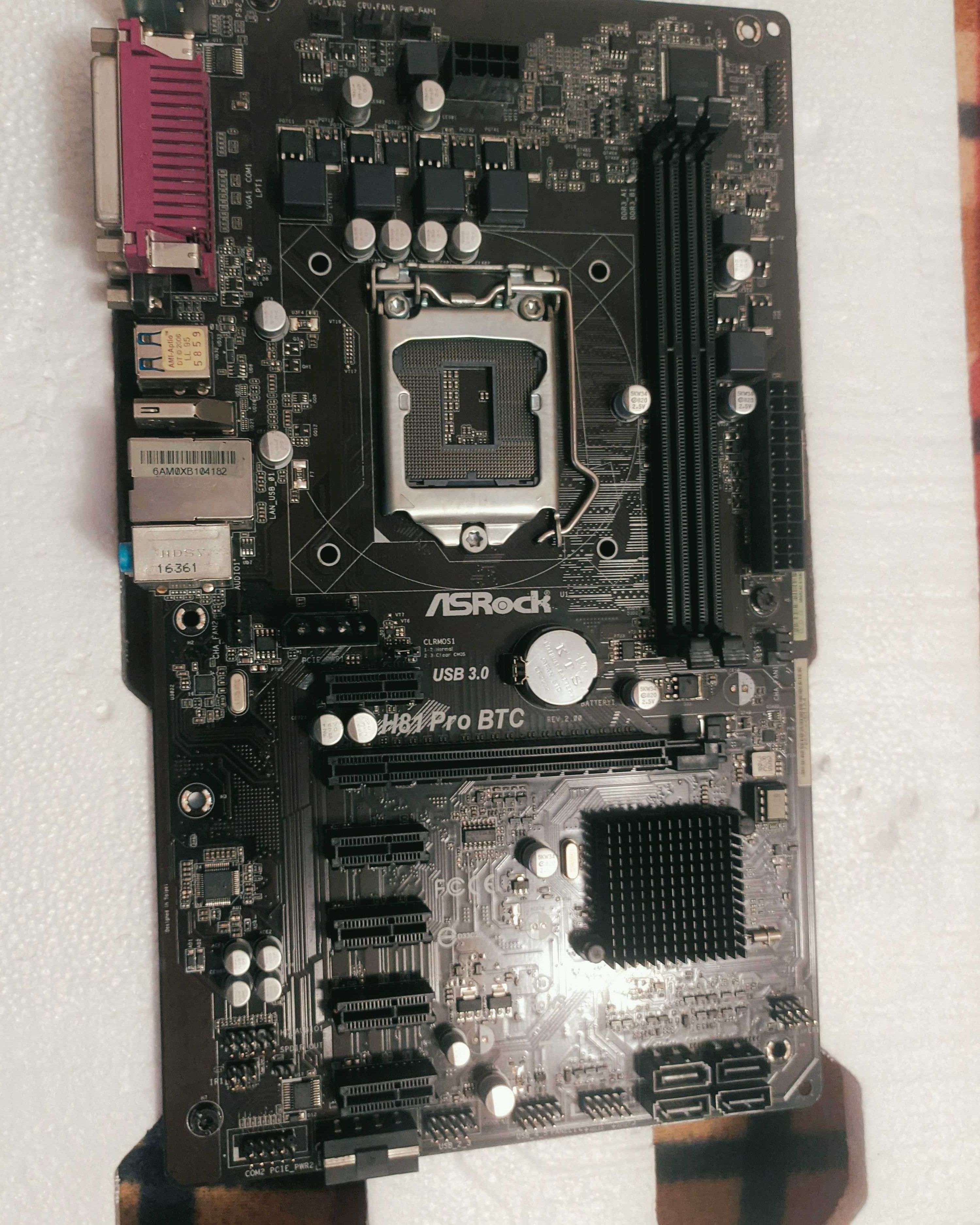 Материнська плата ASRock H81 Pro BTC+