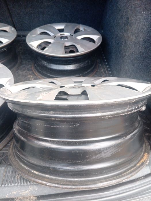 Диски з ковпаками Шкода Октавія Тур r15 5*100