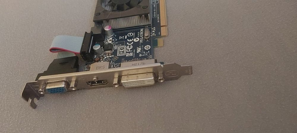 Karta graficzna Pegatron Radeon HD6450 1GB DDR3 64-bit HDMI DVI D-Sub