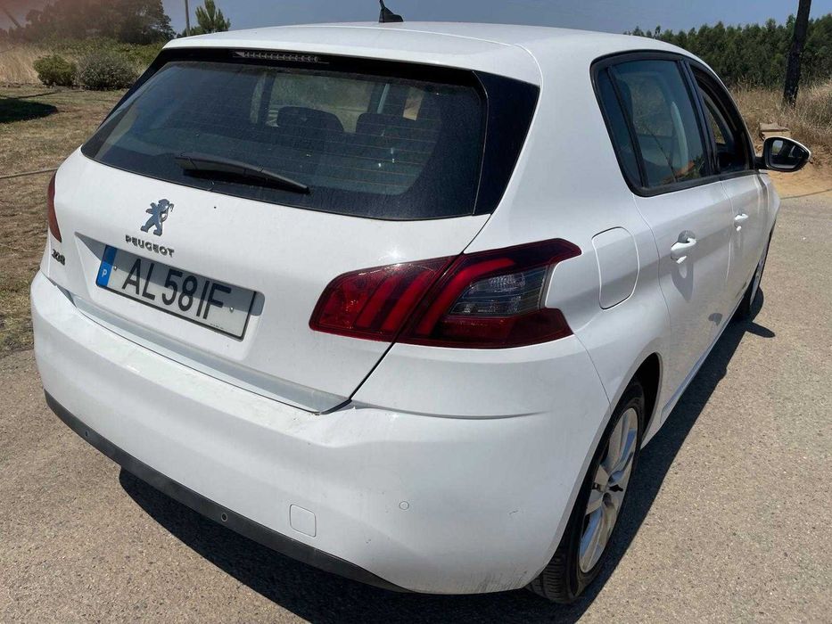 Peugeot 308 -- 1.5 HDI -- 175000 Km – 10/2018 – Revisão completa