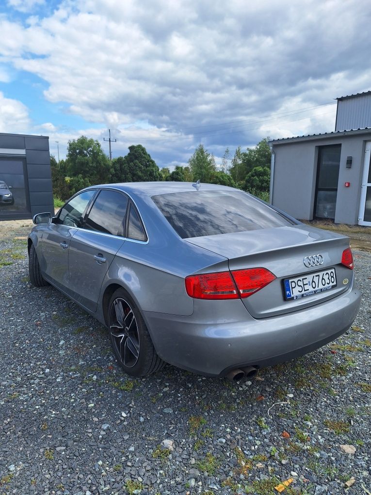Audi A4B8 S line