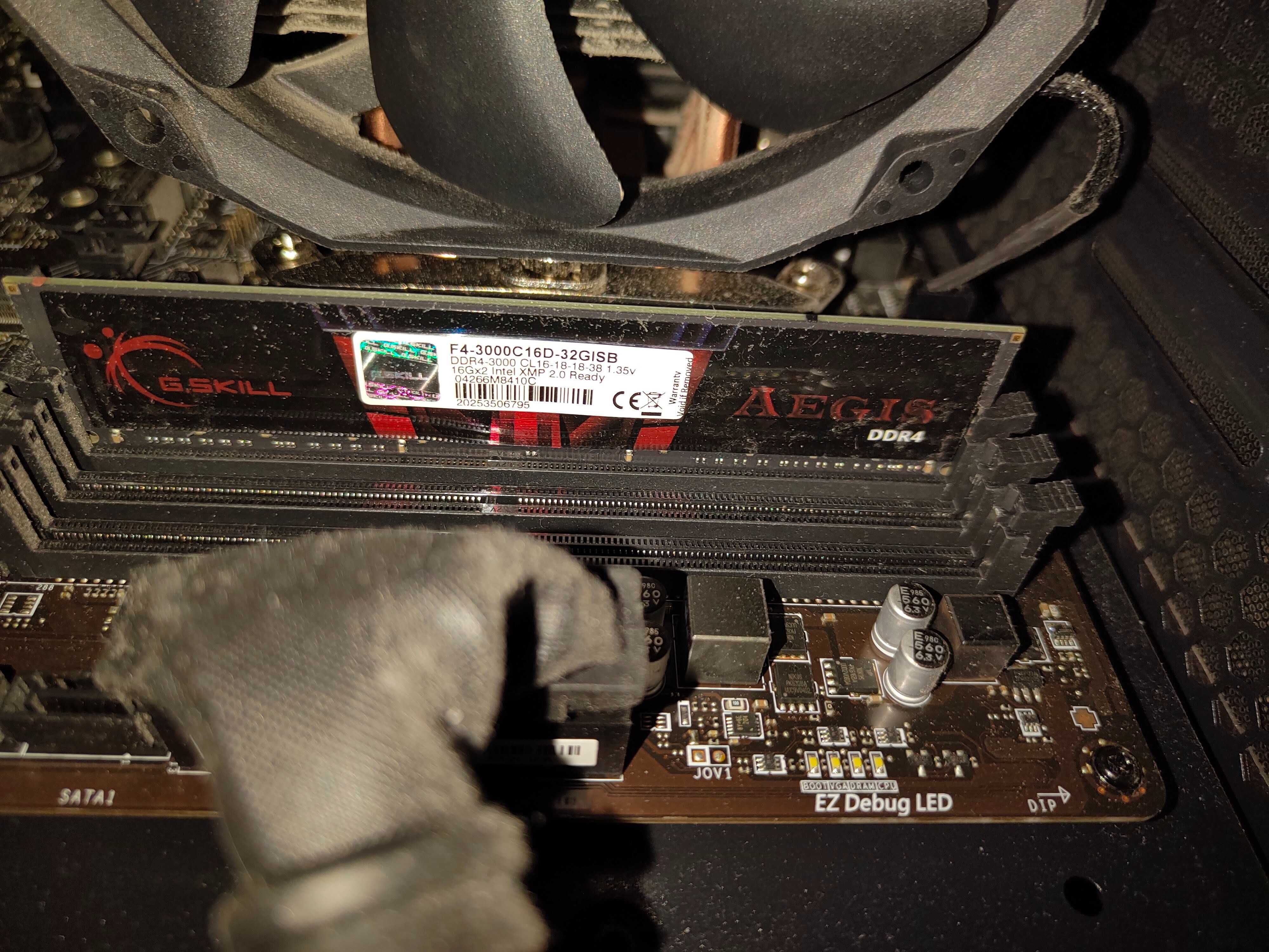 Komputer PC AMD 3200G / 16G DDR-4 / MSI B450M