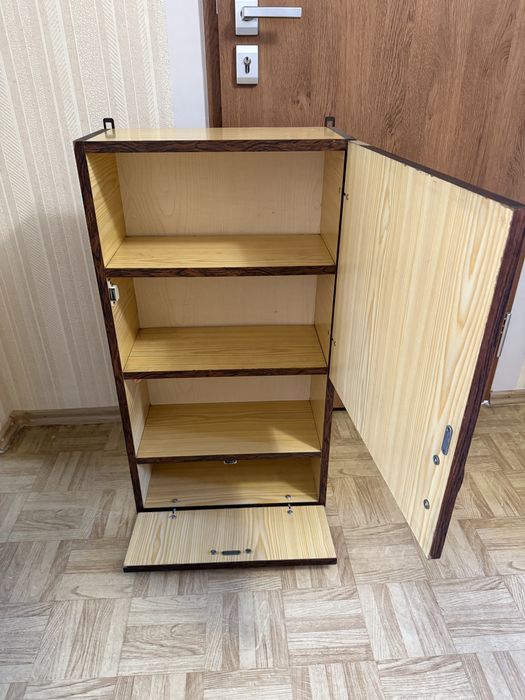 półki/szafka wisząca z półkami Prl