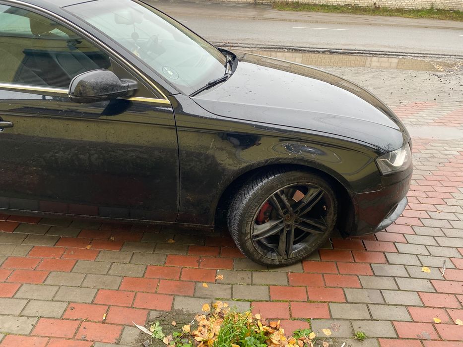 Ауді а4 б8 2011р