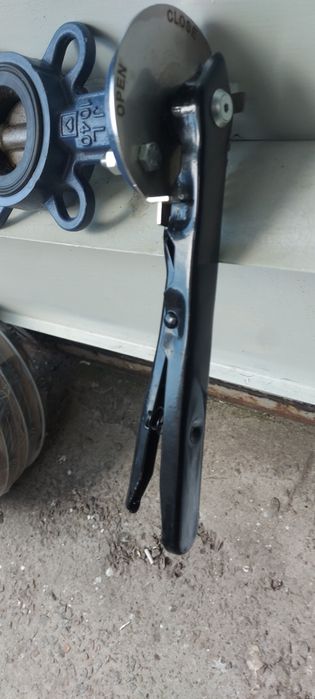 Затвор Баттерфляй,брент. Herz////////////