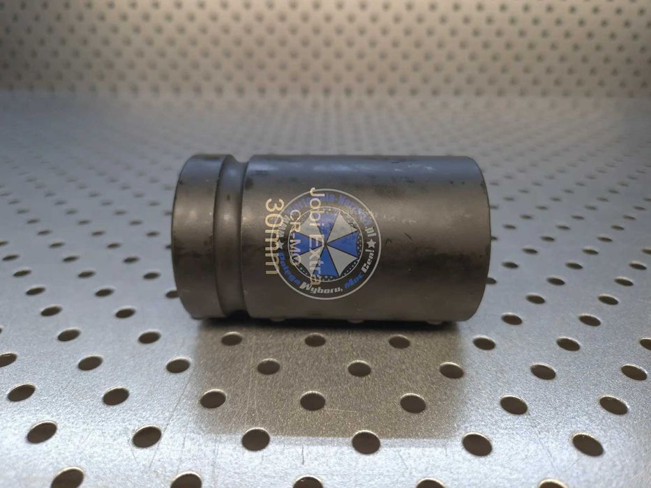 Nasadka udarowa długa 30mm nasadka 30mm klucz nasadowy 30mm klucz 30mm
