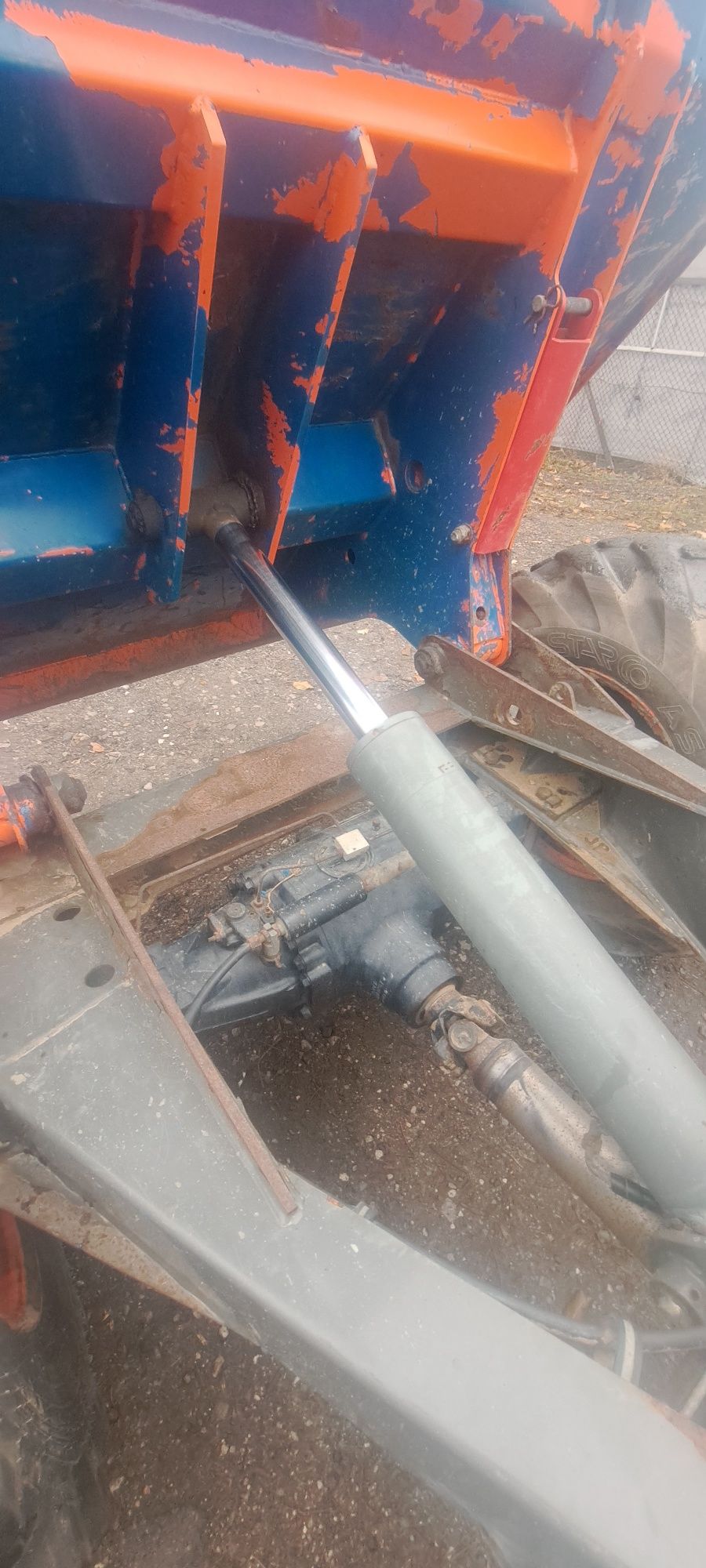 Wozidlo ausa 6ton 214rok super stan transport