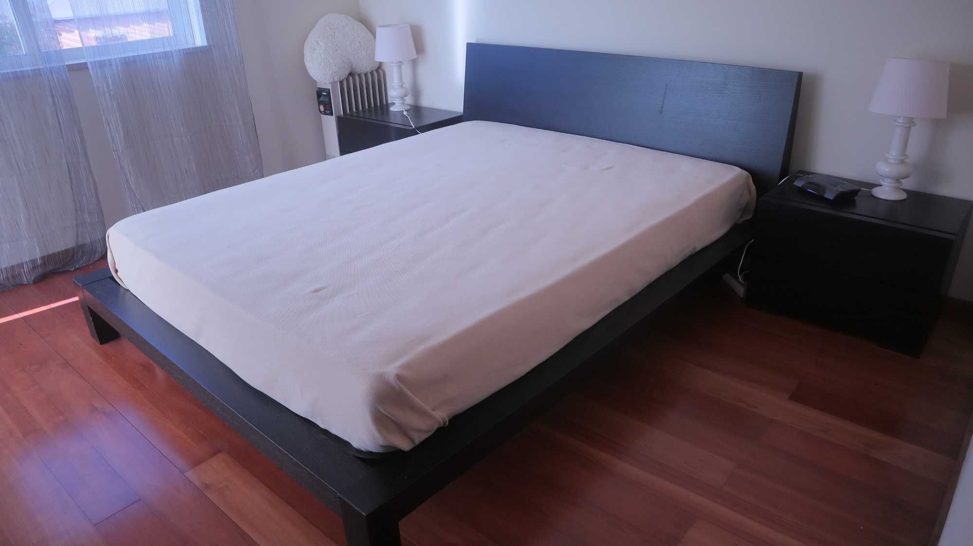 Cama de Casal Moderna