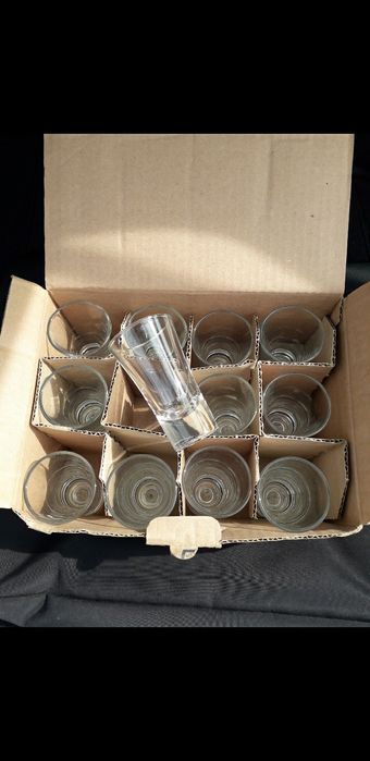 12 copos de shot novos em caixa