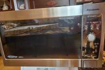 Kuchenka mikrofalowa z grilem Panasonic