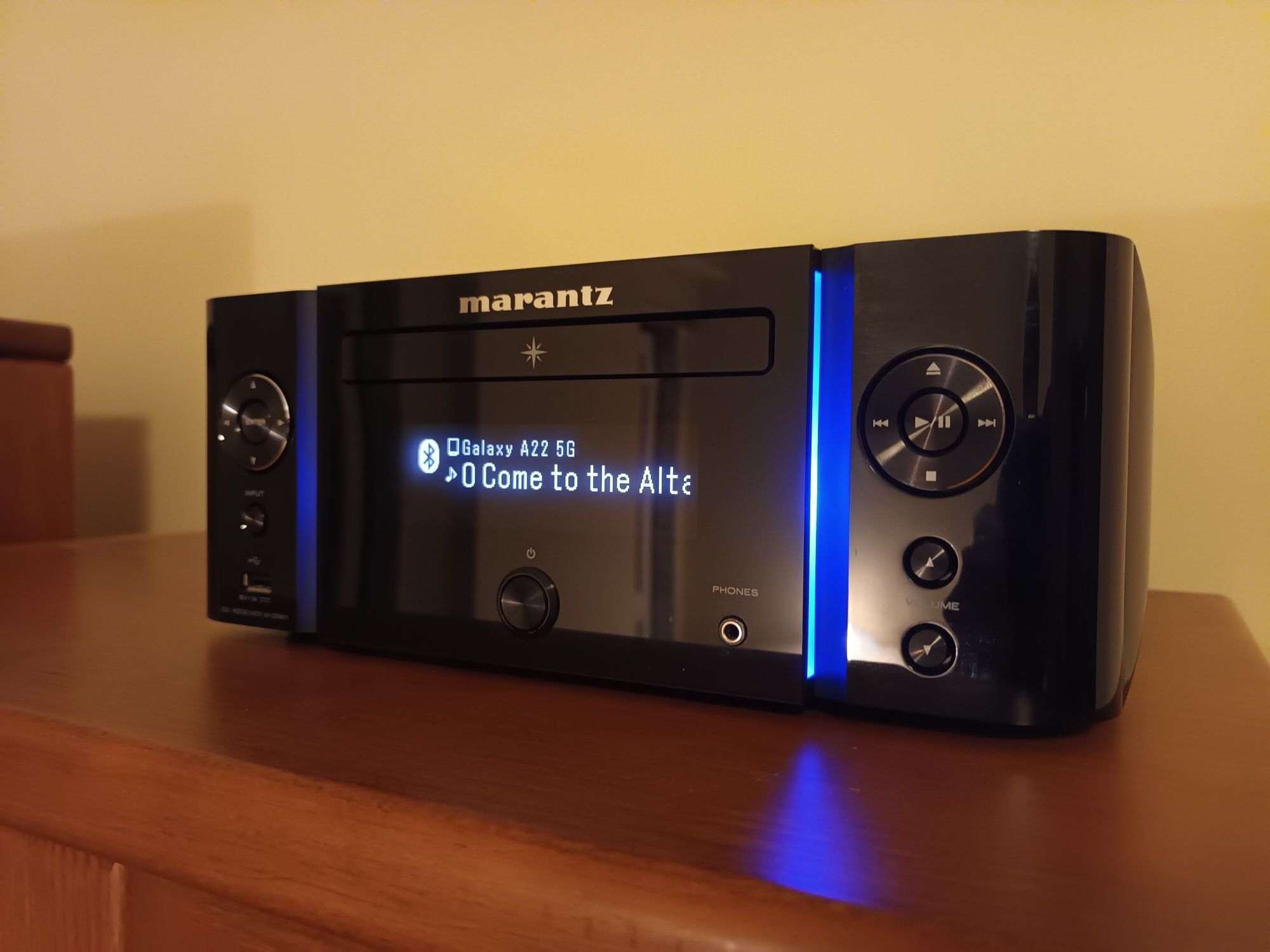 Receicer CD Marantz M-CR611