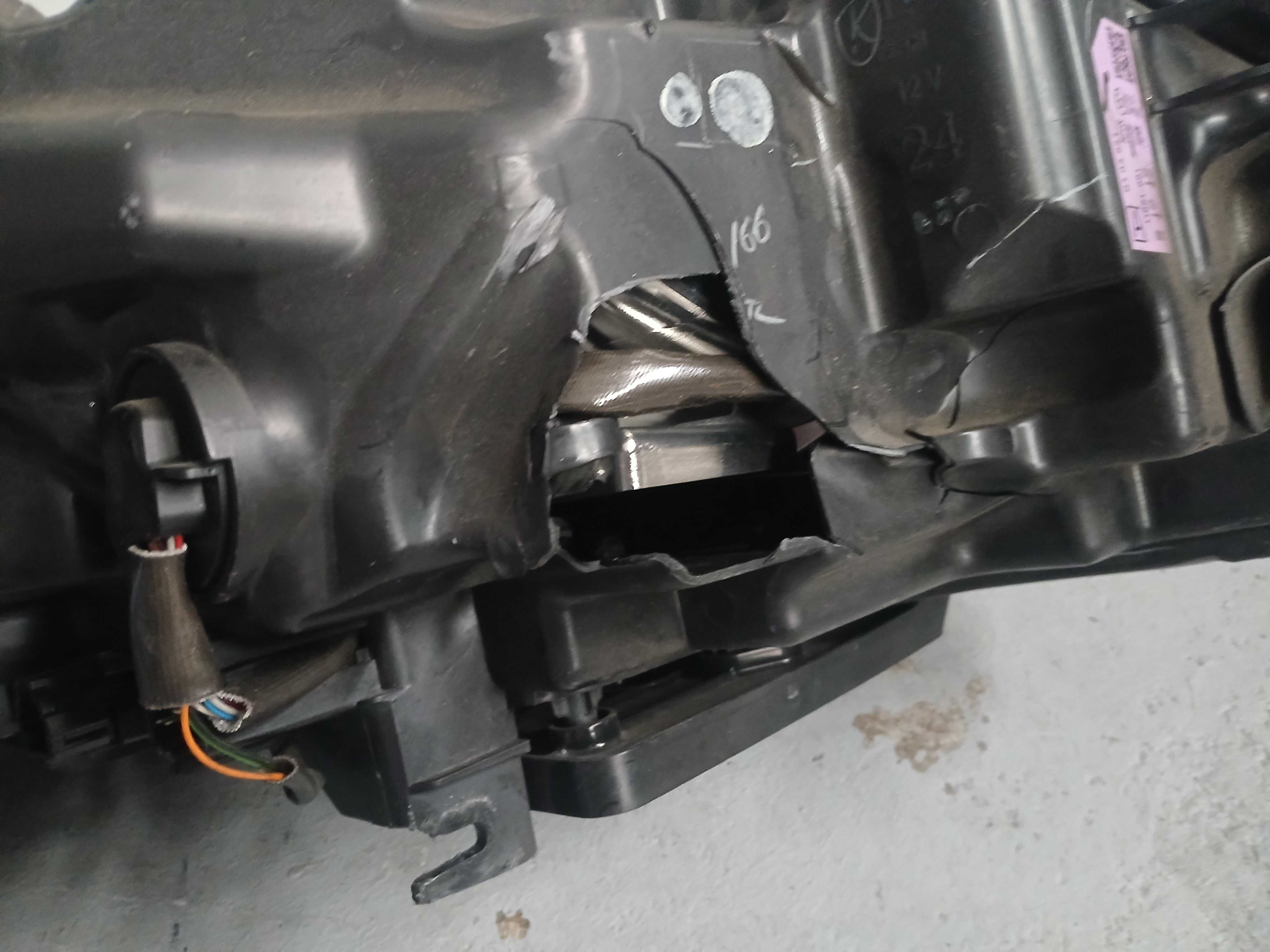 Nissan qashqai farol headlight farolim lado esquerdo