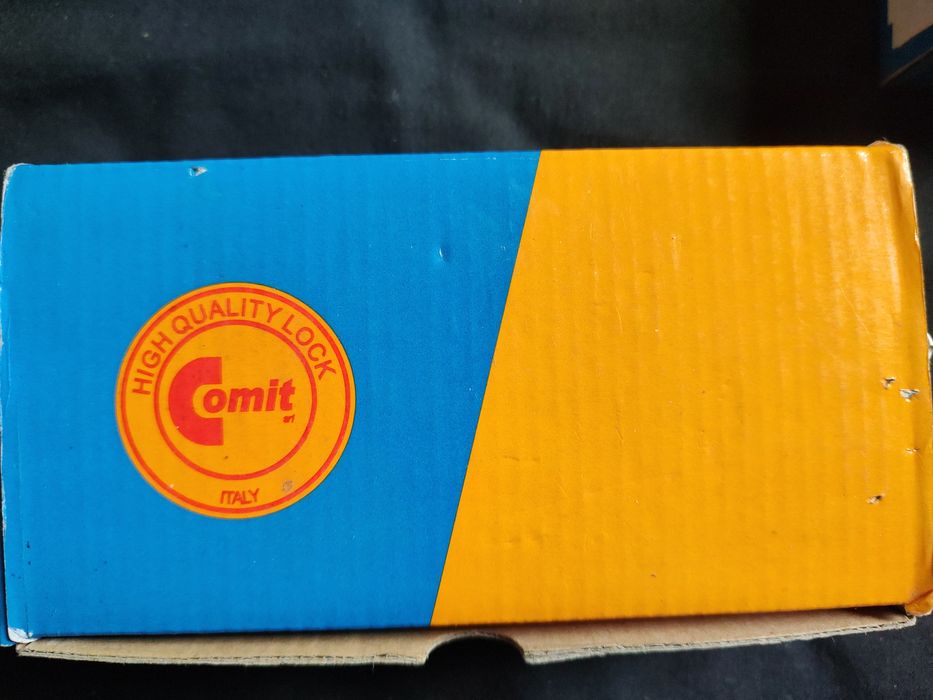 Комплект для розсувних дверей, Італія