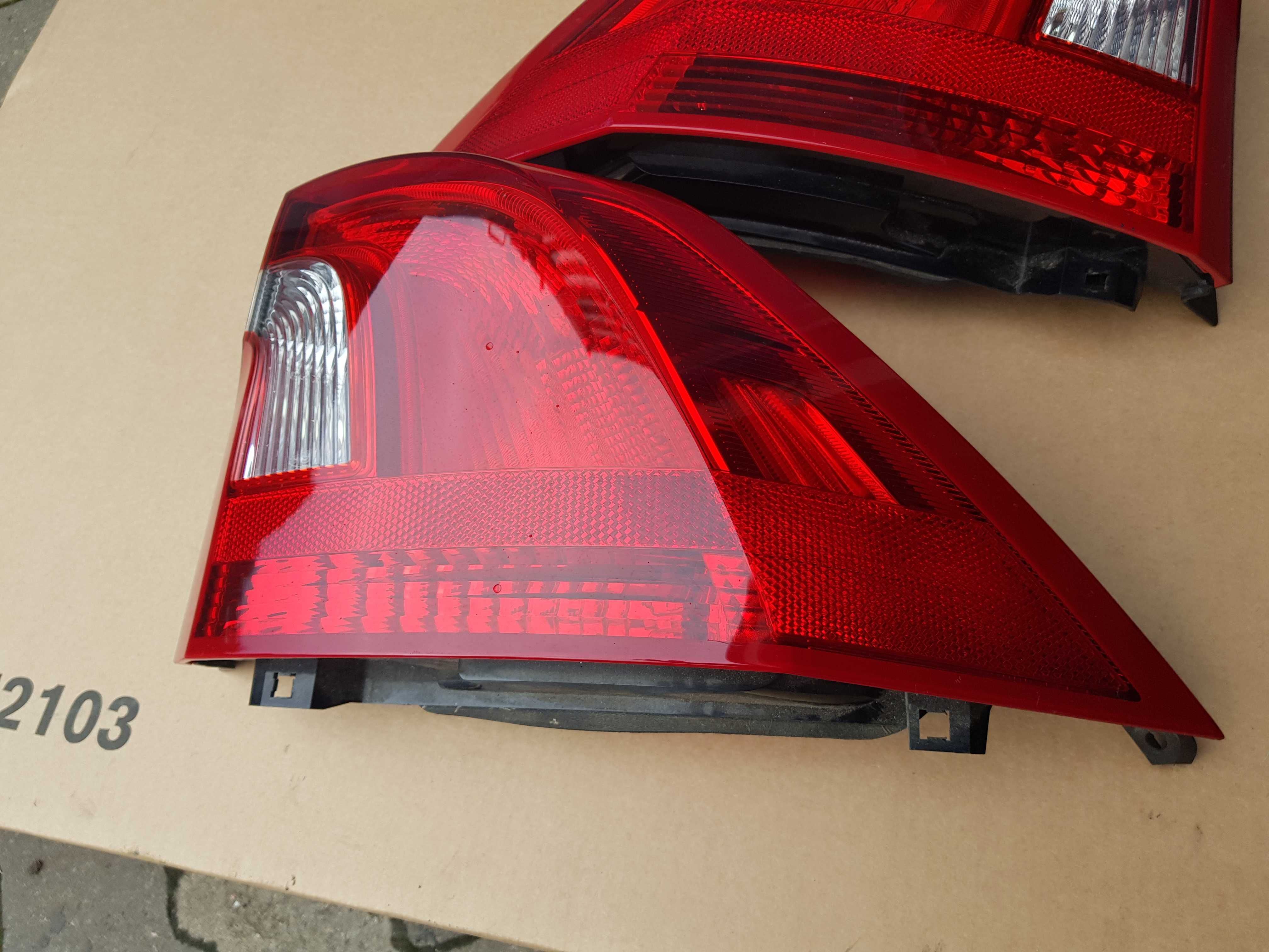 VOLVO S60 II Lampa Tył Tylna Prawa W Błotnik Led CZĘŚCI RADOM
