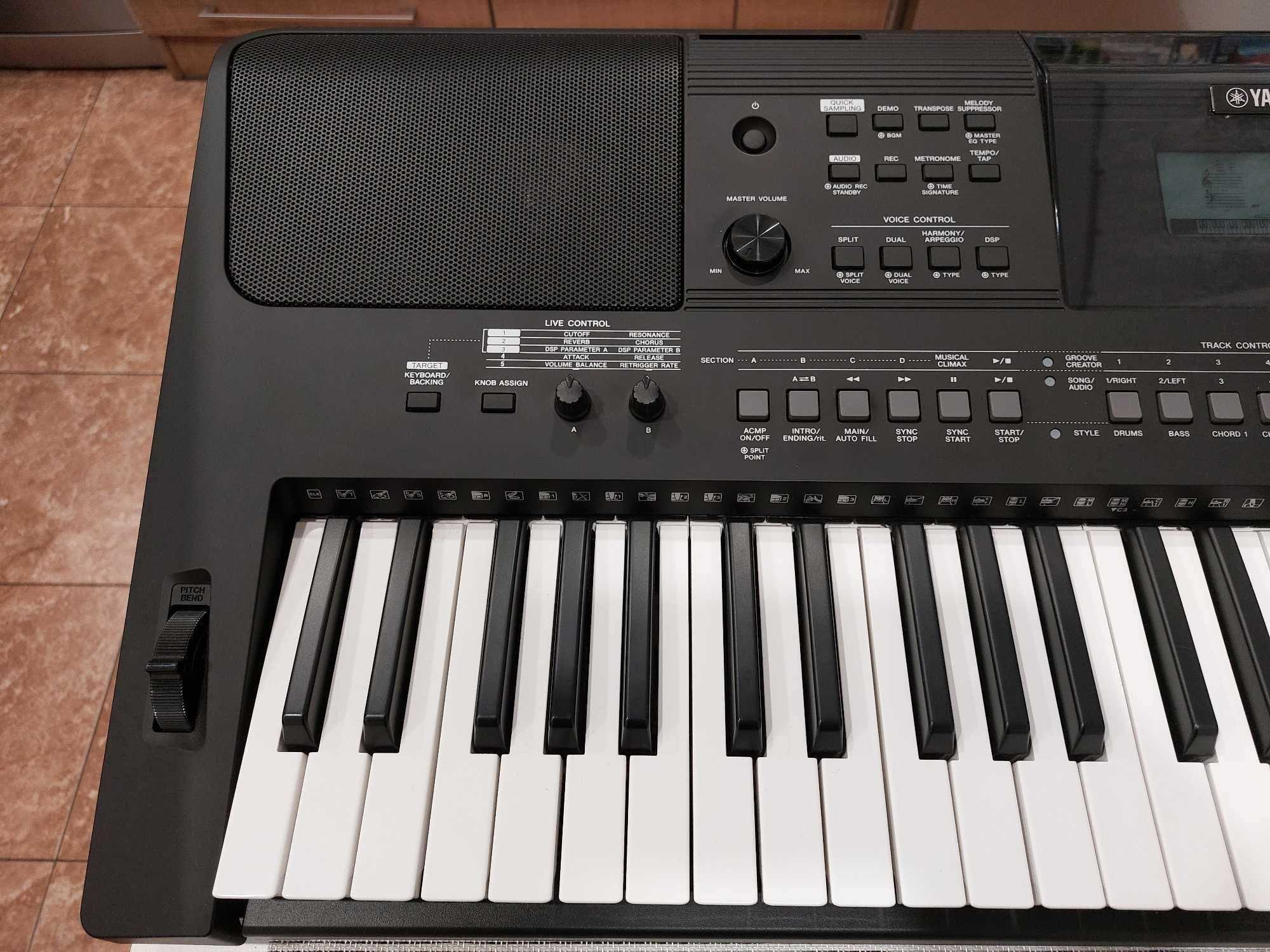 Keyboard Yamaha psr e463