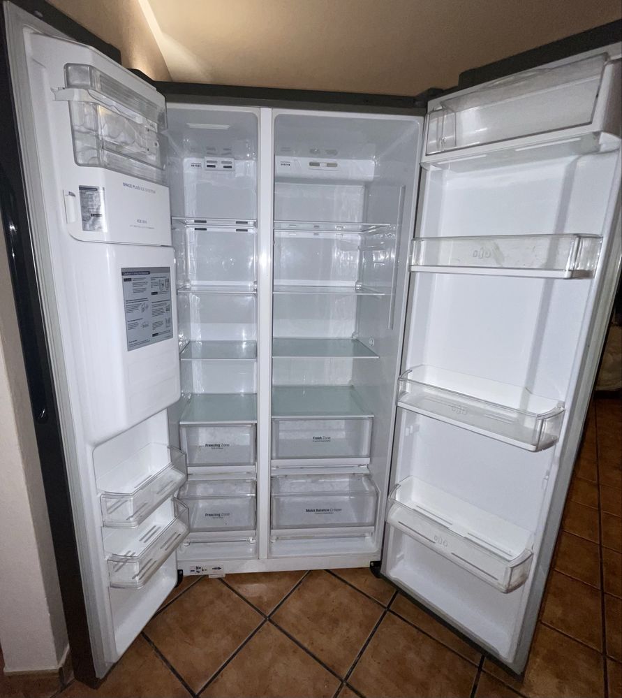 Frigorifico Americano LG Side by side GSL360ICEV - Disp. água e gelo
