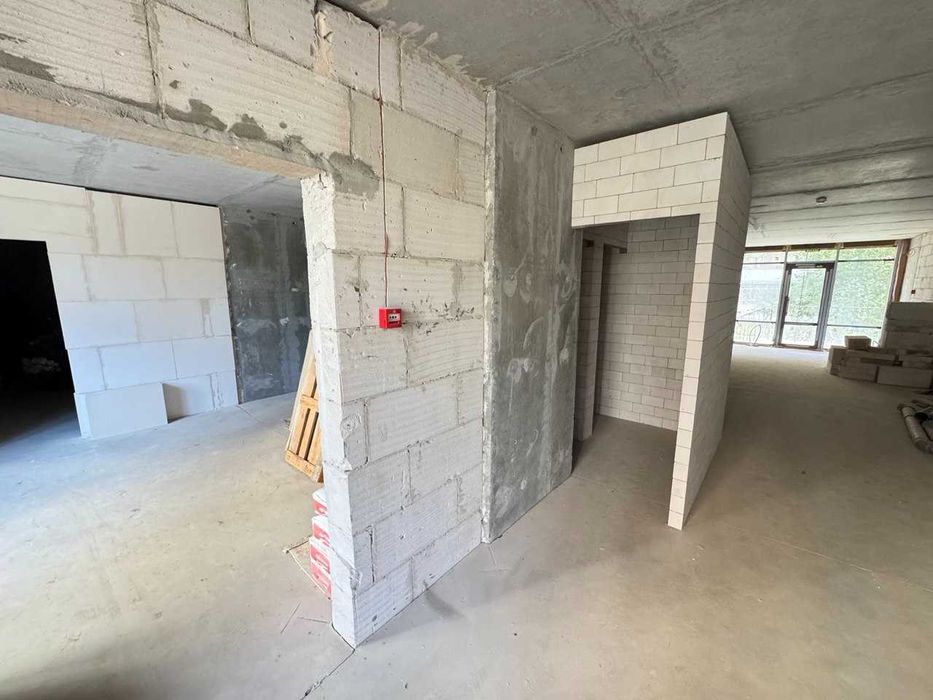 Продам комерційне приміщення 210м2 ЖК Палладіум якісна локація Бровари