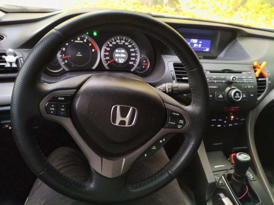 Продам Хонда акорд 8