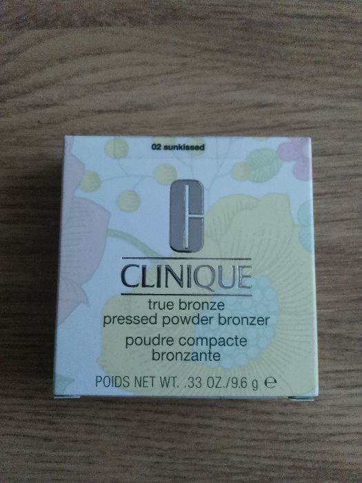 CLINIQUE True Bronzer 02 sunkissed